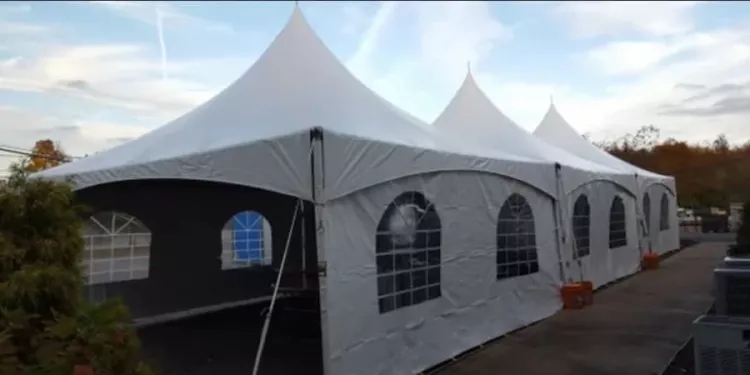Tent Accessories/Crowd Control
