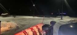 20251215 005215 1765924744 Snow Plowing (Per hour)